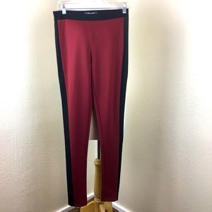 Offer    NWOT Lisa Rinna casual to athletic wear lounge leggings red black XS